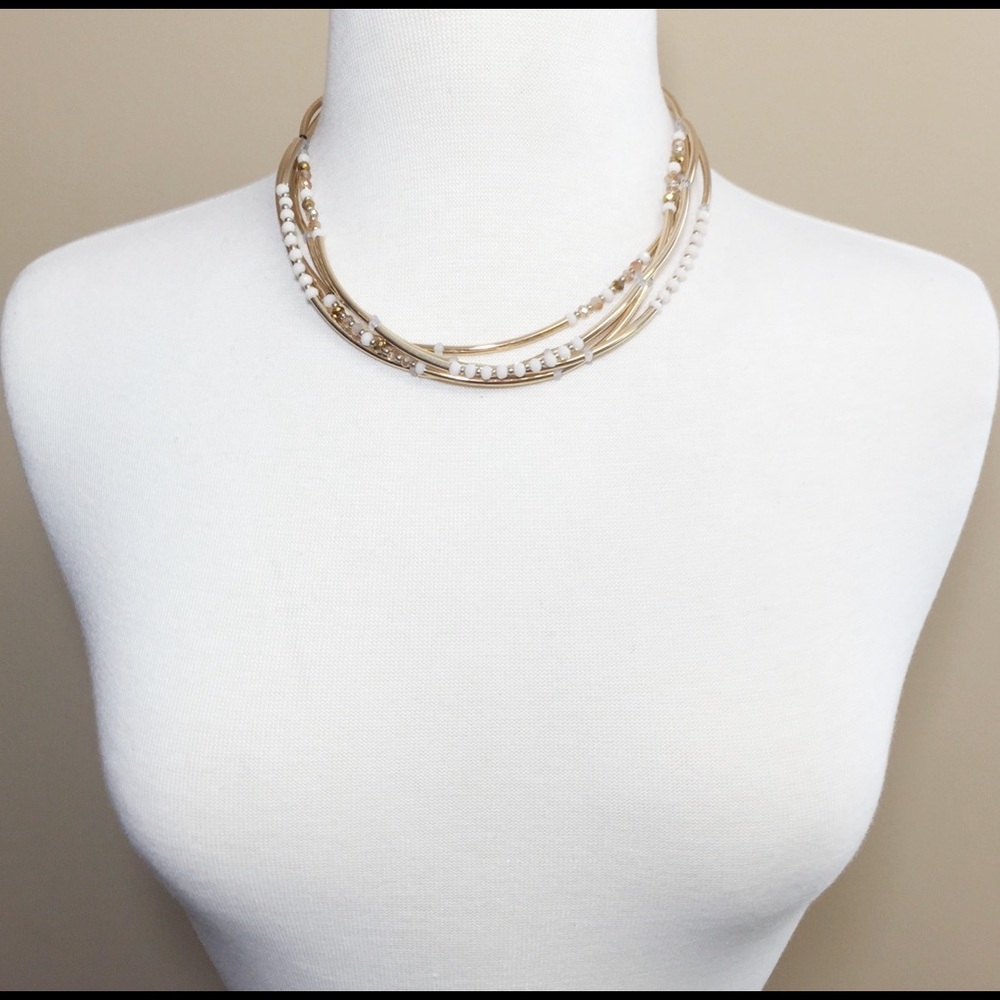 🔴 CLEARANCE White Glass Bead Tube Gold Necklace Earrings Set - Picture 3 of 4
